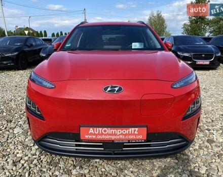 Красный Хендай Kona Electric, объемом двигателя 0 л и пробегом 117 тыс. км за 19200 $, фото 19 на Automoto.ua