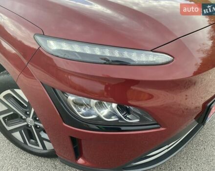 Червоний Хендай Kona Electric, об'ємом двигуна 0 л та пробігом 22 тис. км за 23700 $, фото 11 на Automoto.ua