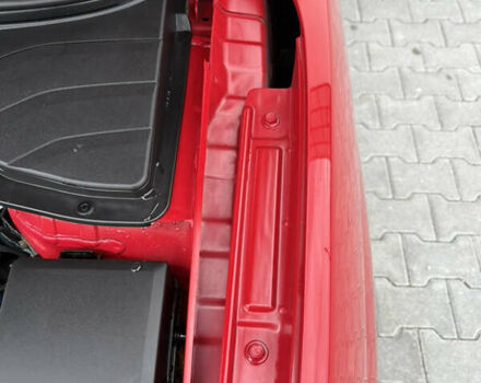 Красный Хендай Kona Electric, объемом двигателя 0 л и пробегом 89 тыс. км за 19799 $, фото 78 на Automoto.ua