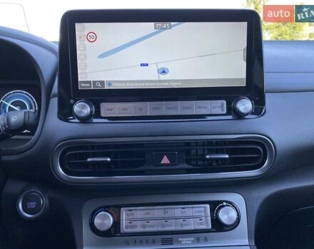 Красный Хендай Kona Electric, объемом двигателя 0 л и пробегом 113 тыс. км за 19950 $, фото 42 на Automoto.ua