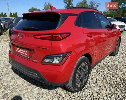 Красный Хендай Kona Electric, объемом двигателя 0 л и пробегом 113 тыс. км за 19950 $, фото 15 на Automoto.ua