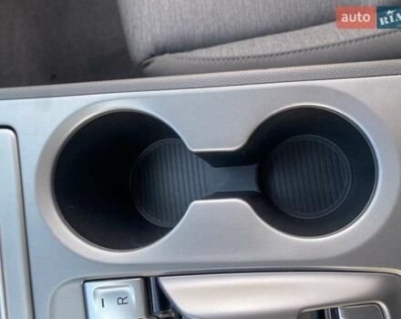 Червоний Хендай Kona Electric, об'ємом двигуна 0 л та пробігом 22 тис. км за 23700 $, фото 52 на Automoto.ua