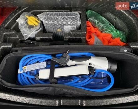 Червоний Хендай Kona Electric, об'ємом двигуна 0 л та пробігом 111 тис. км за 20700 $, фото 72 на Automoto.ua