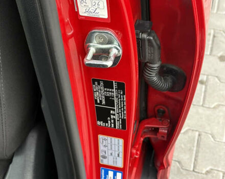 Красный Хендай Kona Electric, объемом двигателя 0 л и пробегом 89 тыс. км за 19799 $, фото 65 на Automoto.ua