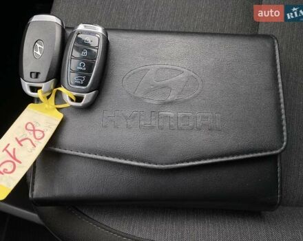 Червоний Хендай Kona Electric, об'ємом двигуна 0 л та пробігом 111 тис. км за 20700 $, фото 50 на Automoto.ua