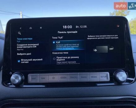 Красный Хендай Kona Electric, объемом двигателя 0 л и пробегом 113 тыс. км за 19950 $, фото 64 на Automoto.ua