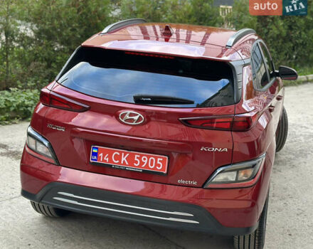 Красный Хендай Kona Electric, объемом двигателя 0 л и пробегом 84 тыс. км за 16950 $, фото 31 на Automoto.ua