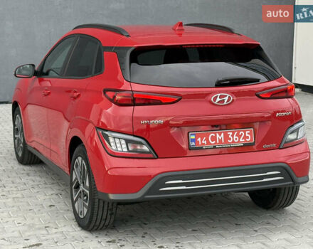 Красный Хендай Kona Electric, объемом двигателя 0 л и пробегом 89 тыс. км за 19799 $, фото 6 на Automoto.ua