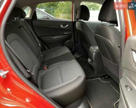 Красный Хендай Kona Electric, объемом двигателя 0 л и пробегом 117 тыс. км за 19200 $, фото 74 на Automoto.ua