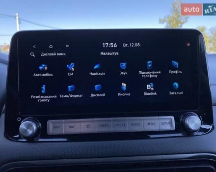 Красный Хендай Kona Electric, объемом двигателя 0 л и пробегом 113 тыс. км за 19950 $, фото 57 на Automoto.ua