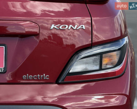 Красный Хендай Kona Electric, объемом двигателя 0 л и пробегом 53 тыс. км за 16900 $, фото 15 на Automoto.ua