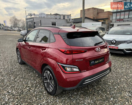 Красный Хендай Kona Electric, объемом двигателя 0 л и пробегом 51 тыс. км за 17999 $, фото 9 на Automoto.ua