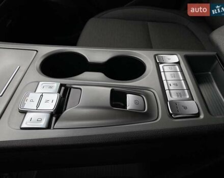 Червоний Хендай Kona Electric, об'ємом двигуна 0 л та пробігом 111 тис. км за 20700 $, фото 6 на Automoto.ua