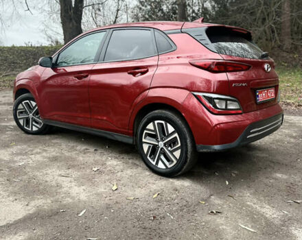 Красный Хендай Kona Electric, объемом двигателя 0 л и пробегом 87 тыс. км за 18500 $, фото 41 на Automoto.ua