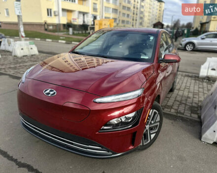 Красный Хендай Kona Electric, объемом двигателя 0 л и пробегом 100 тыс. км за 17200 $, фото 1 на Automoto.ua