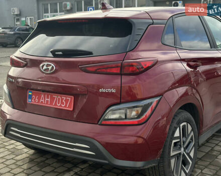 Красный Хендай Kona Electric, объемом двигателя 0 л и пробегом 100 тыс. км за 17200 $, фото 22 на Automoto.ua