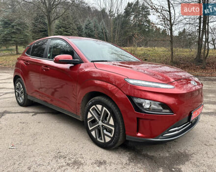 Красный Хендай Kona Electric, объемом двигателя 0 л и пробегом 87 тыс. км за 18500 $, фото 2 на Automoto.ua