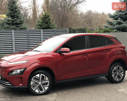 Красный Хендай Kona Electric, объемом двигателя 0 л и пробегом 104 тыс. км за 18200 $, фото 14 на Automoto.ua