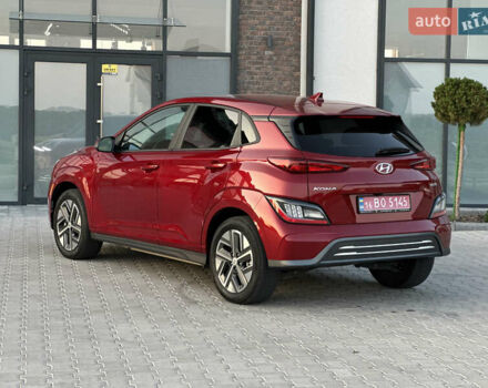Красный Хендай Kona Electric, объемом двигателя 0 л и пробегом 41 тыс. км за 20000 $, фото 5 на Automoto.ua