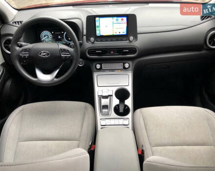 Красный Хендай Kona Electric, объемом двигателя 0 л и пробегом 104 тыс. км за 18200 $, фото 36 на Automoto.ua