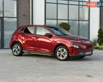Красный Хендай Kona Electric, объемом двигателя 0 л и пробегом 41 тыс. км за 20000 $, фото 2 на Automoto.ua
