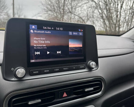 Красный Хендай Kona Electric, объемом двигателя 0 л и пробегом 87 тыс. км за 18500 $, фото 20 на Automoto.ua