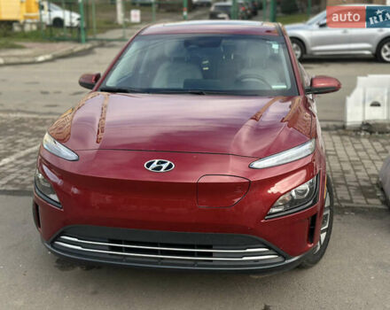 Красный Хендай Kona Electric, объемом двигателя 0 л и пробегом 100 тыс. км за 17200 $, фото 18 на Automoto.ua