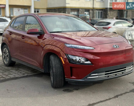 Красный Хендай Kona Electric, объемом двигателя 0 л и пробегом 100 тыс. км за 17200 $, фото 3 на Automoto.ua