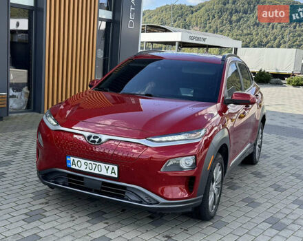 Красный Хендай Kona Electric, объемом двигателя 0 л и пробегом 126 тыс. км за 16950 $, фото 1 на Automoto.ua