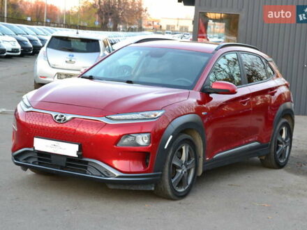 Красный Хендай Kona Electric, объемом двигателя 0 л и пробегом 125 тыс. км за 17500 $, фото 1 на Automoto.ua