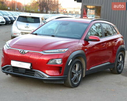 Красный Хендай Kona Electric, объемом двигателя 0 л и пробегом 125 тыс. км за 17500 $, фото 1 на Automoto.ua