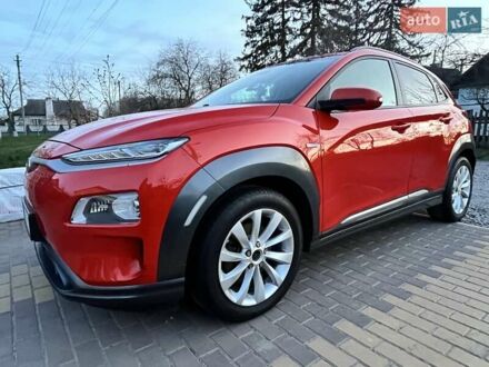 Хендай Kona Electric 2019 в Жашкове на Automoto.ua Красный Хендай Kona Electric, объемом двигателя 0 л и пробегом 141 тыс. км за 16299 $, фото 1 на Automoto.ua