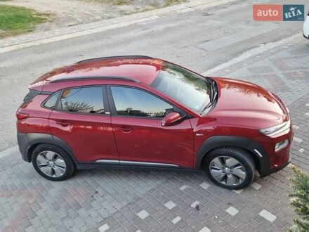 Хендай Kona Electric 2020 в Каменце-Подольском на Automoto.ua Красный Хендай Kona Electric, объемом двигателя 0 л и пробегом 102 тыс. км за 17200 $, фото 1 на Automoto.ua