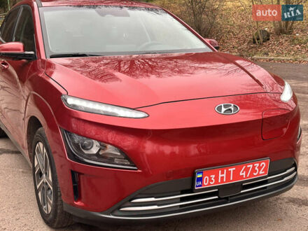 Красный Хендай Kona Electric, объемом двигателя 0 л и пробегом 87 тыс. км за 18500 $, фото 1 на Automoto.ua