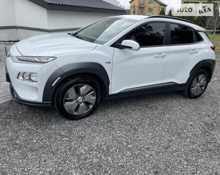 Хендай Kona Electric, объемом двигателя 0 л и пробегом 159 тыс. км за 17900 $, фото 5 на Automoto.ua