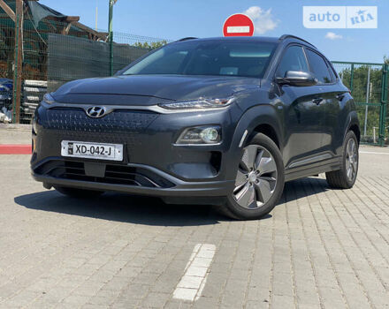 Хендай Kona Electric, объемом двигателя 0 л и пробегом 198 тыс. км за 23200 $, фото 3 на Automoto.ua