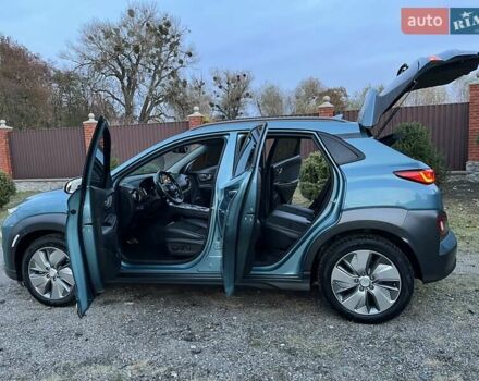 Хендай Kona Electric, объемом двигателя 0 л и пробегом 92 тыс. км за 18900 $, фото 74 на Automoto.ua