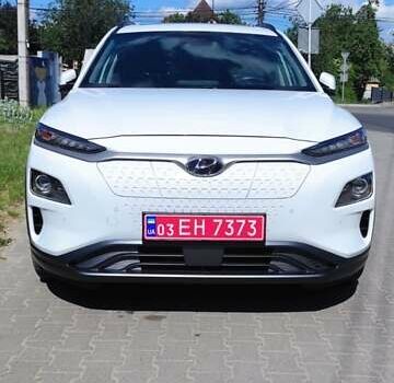 Хендай Kona Electric, объемом двигателя 0 л и пробегом 141 тыс. км за 16900 $, фото 2 на Automoto.ua