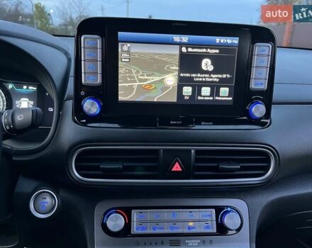 Хендай Kona Electric, объемом двигателя 0 л и пробегом 92 тыс. км за 18900 $, фото 42 на Automoto.ua