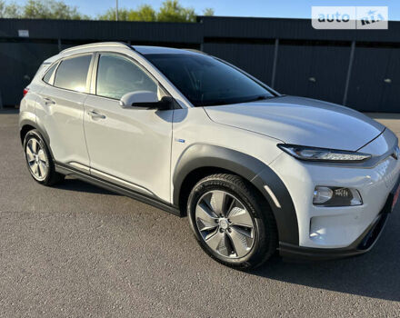 Хендай Kona Electric, объемом двигателя 0 л и пробегом 118 тыс. км за 17500 $, фото 13 на Automoto.ua