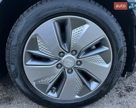 Хендай Kona Electric, объемом двигателя 0 л и пробегом 92 тыс. км за 18900 $, фото 10 на Automoto.ua