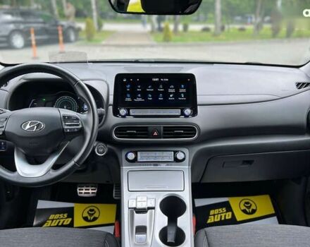 Хендай Kona Electric, объемом двигателя 0 л и пробегом 101 тыс. км за 17690 $, фото 13 на Automoto.ua