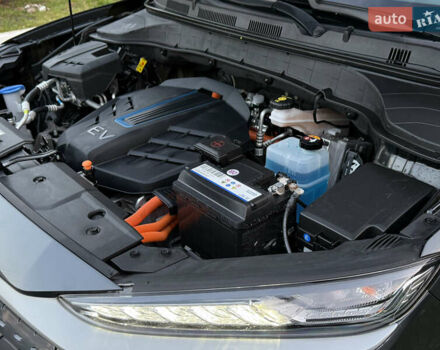 Хендай Kona Electric, объемом двигателя 0 л и пробегом 81 тыс. км за 18150 $, фото 127 на Automoto.ua
