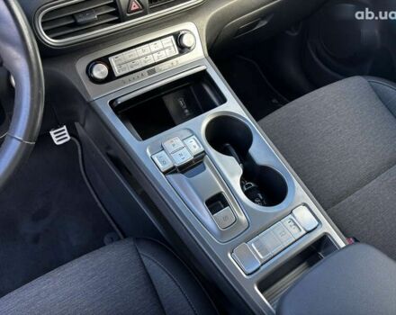 Хендай Kona Electric, объемом двигателя 0 л и пробегом 50 тыс. км за 15400 $, фото 25 на Automoto.ua