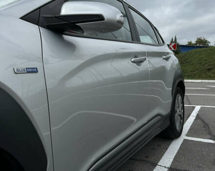 Хендай Kona Electric, объемом двигателя 0 л и пробегом 112 тыс. км за 17200 $, фото 5 на Automoto.ua