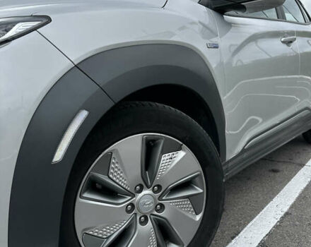 Хендай Kona Electric, объемом двигателя 0 л и пробегом 112 тыс. км за 17200 $, фото 6 на Automoto.ua