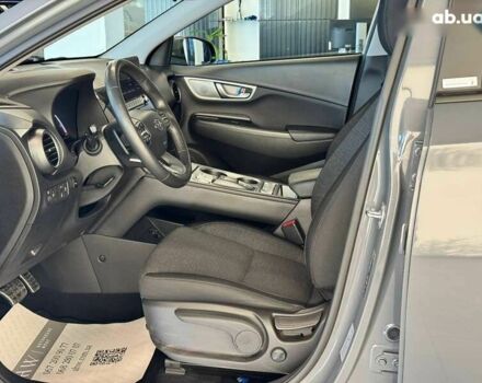 Хендай Kona Electric, объемом двигателя 0 л и пробегом 39 тыс. км за 15500 $, фото 21 на Automoto.ua