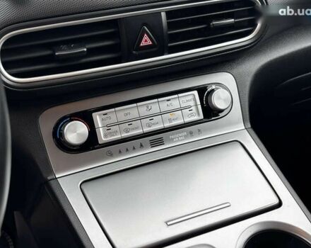 Хендай Kona Electric, объемом двигателя 0 л и пробегом 53 тыс. км за 15700 $, фото 27 на Automoto.ua