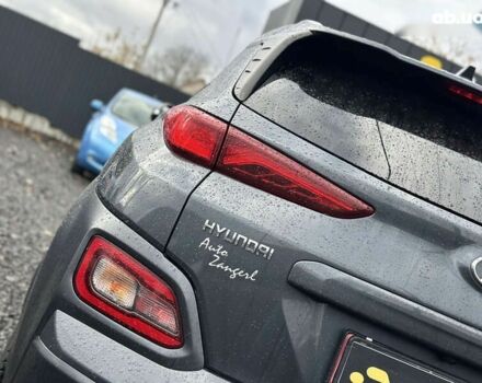 Хендай Kona Electric, объемом двигателя 0 л и пробегом 167 тыс. км за 17700 $, фото 17 на Automoto.ua