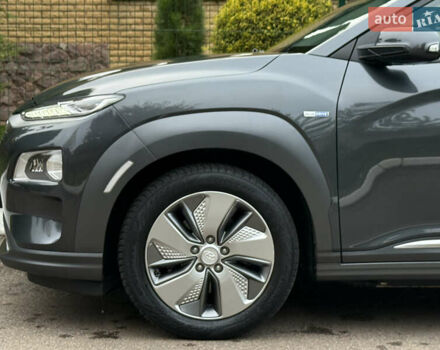 Хендай Kona Electric, объемом двигателя 0 л и пробегом 81 тыс. км за 18150 $, фото 16 на Automoto.ua
